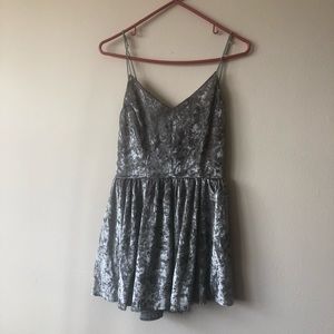 Short, velvet jumpsuit